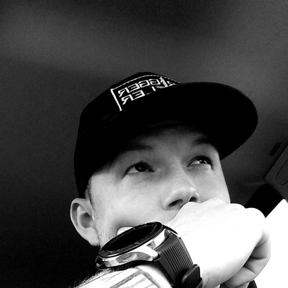 Meet your Posher, Sheldon - Picture 1 of 1